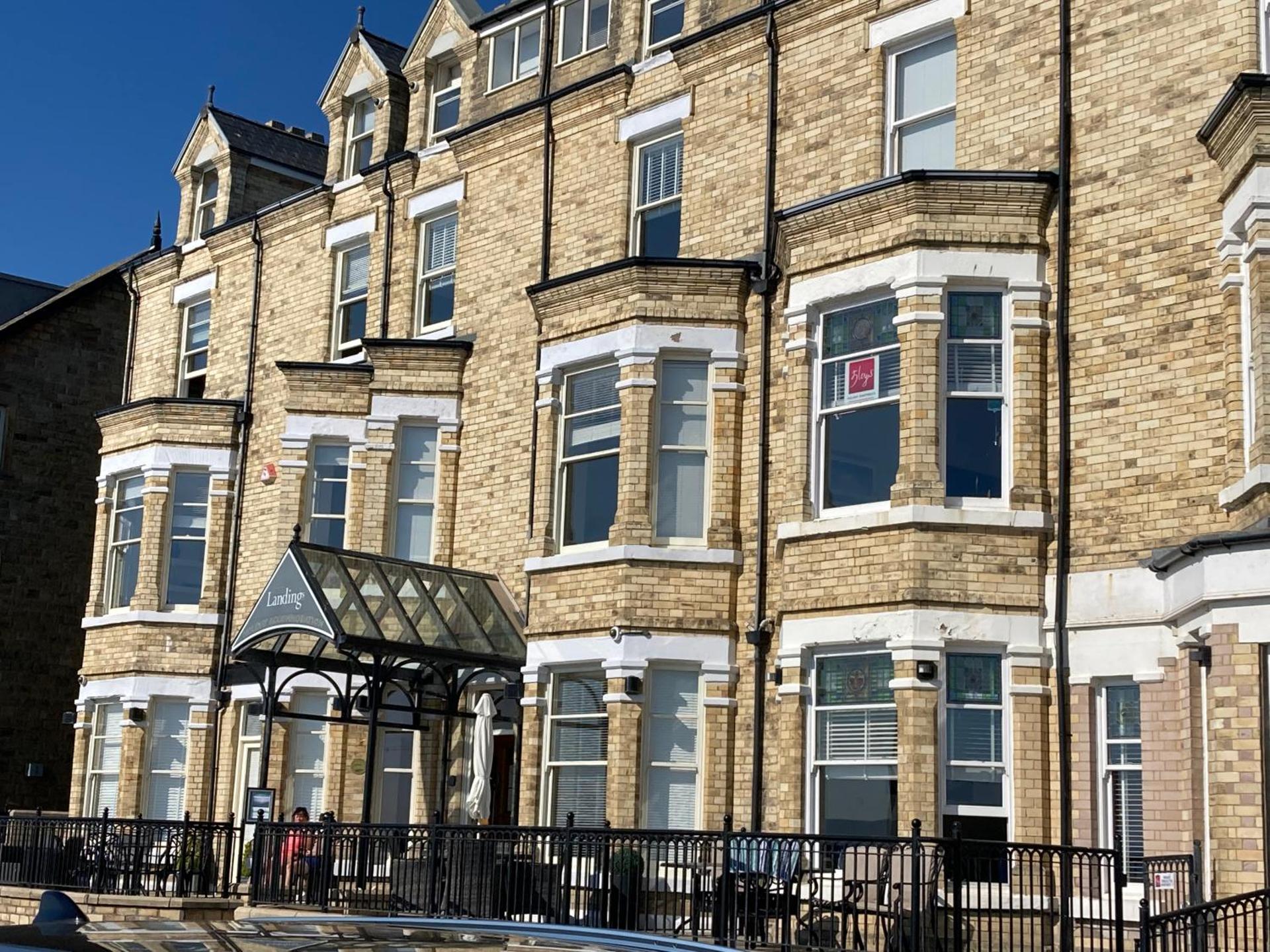 Apartment 8 The Landings