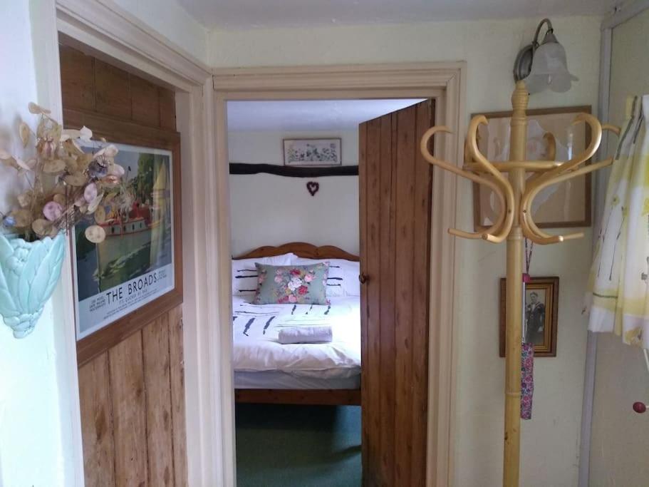 Cobweb Cottage Studios