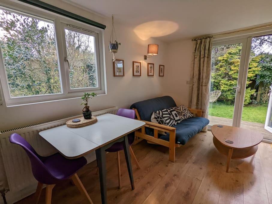 Cobweb Cottage Studios