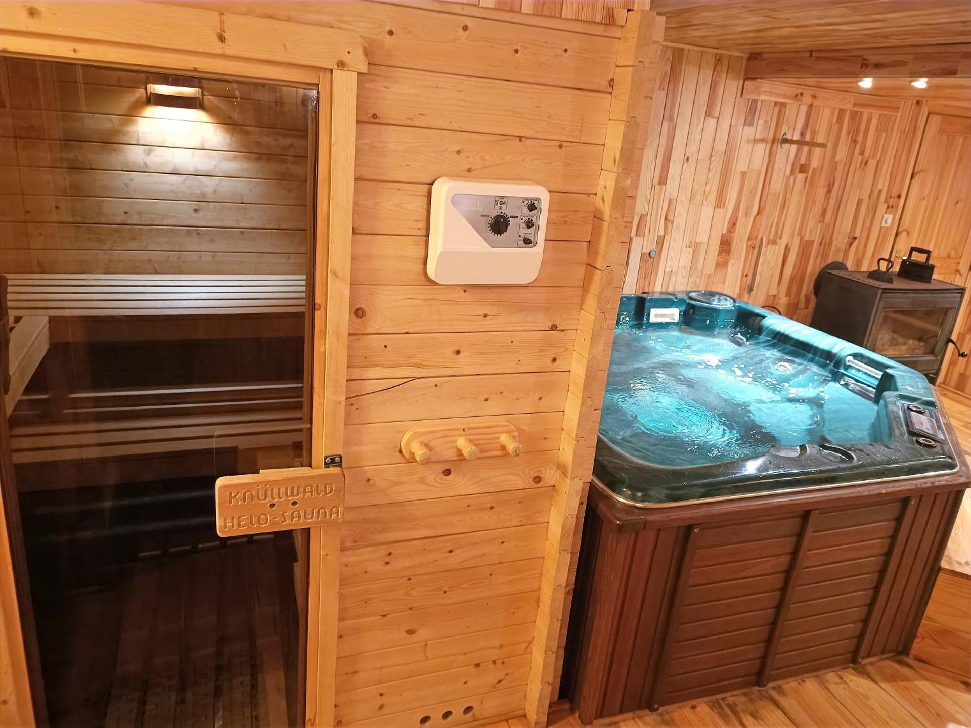 Charmes de Velupont with Wellness