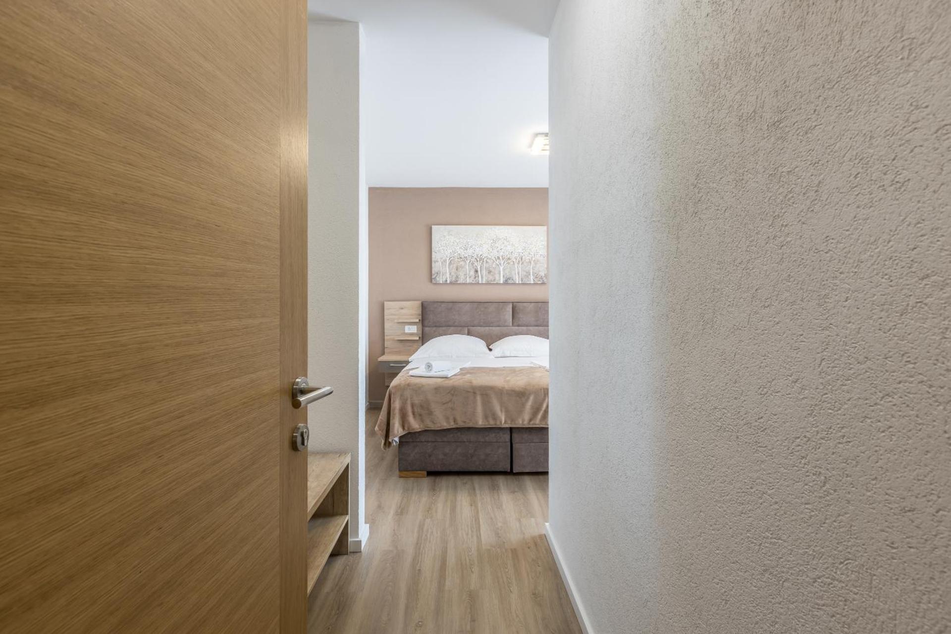 Deluxe Double Room with Balcony and Sea View