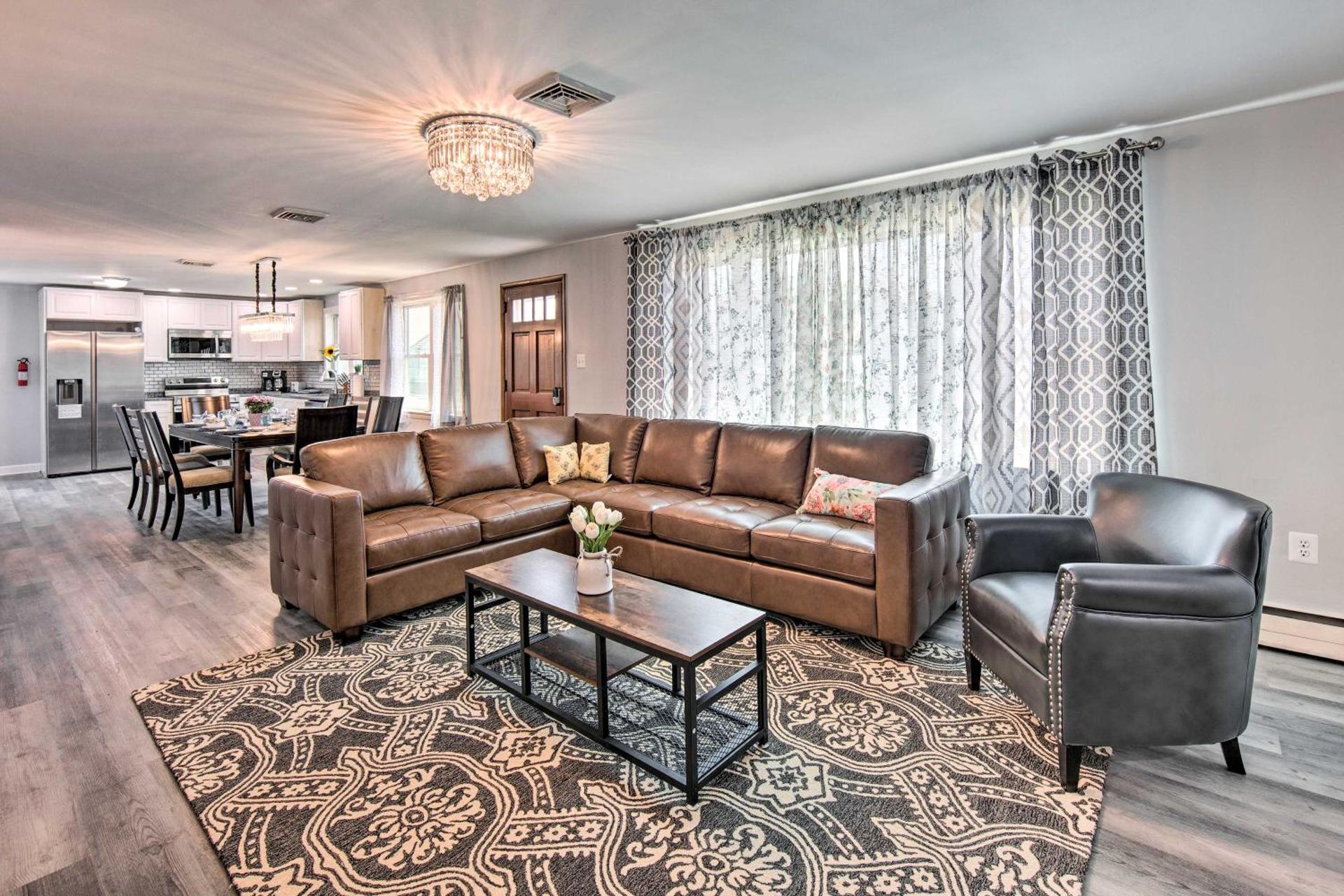 1 Mi to Hersheypark Family Home with Game Room!