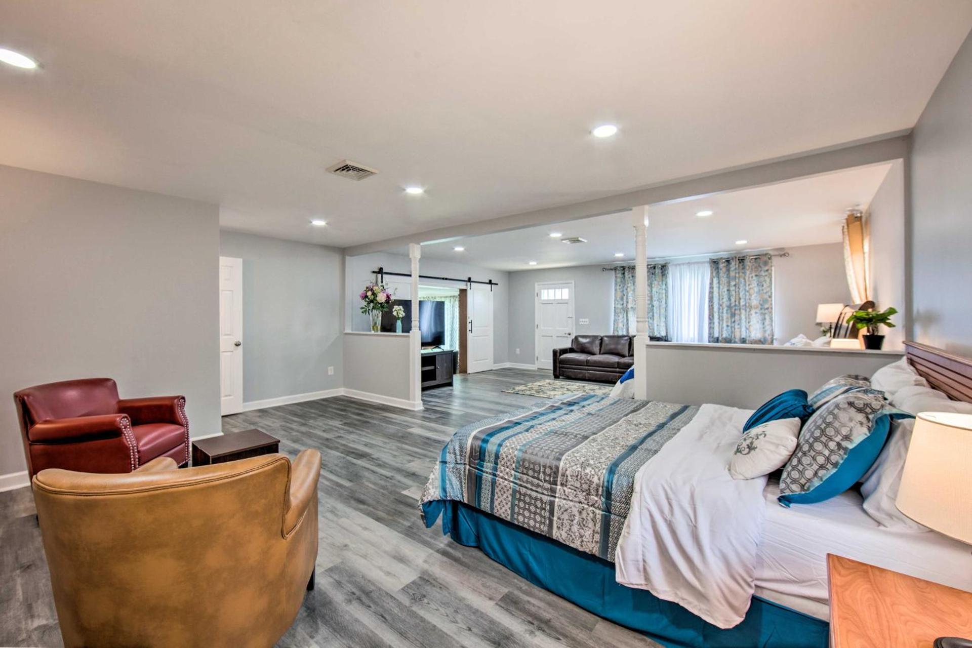 1 Mi to Hersheypark Family Home with Game Room!