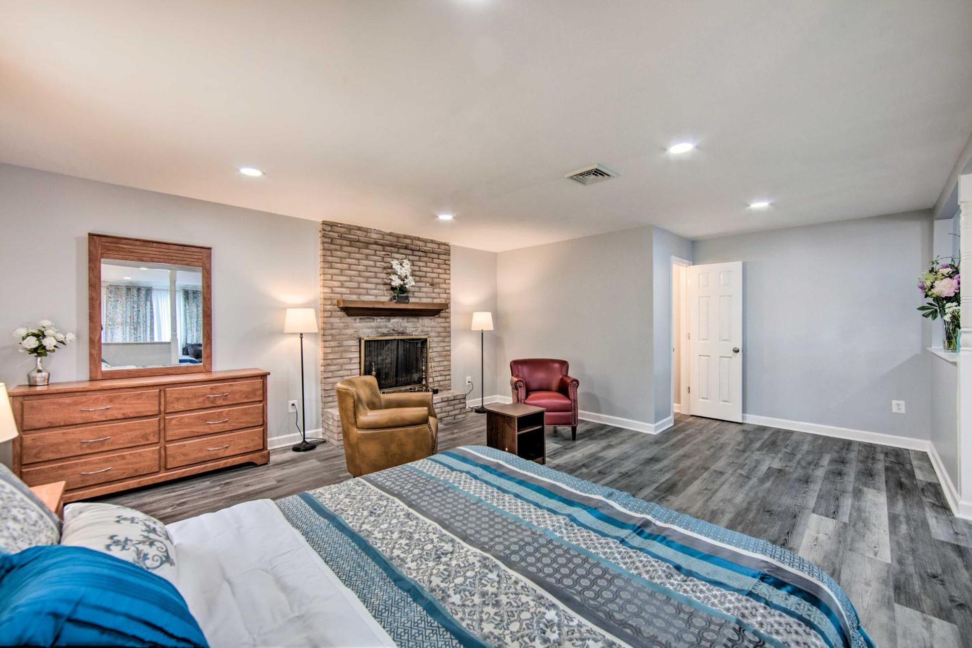 1 Mi to Hersheypark Family Home with Game Room!