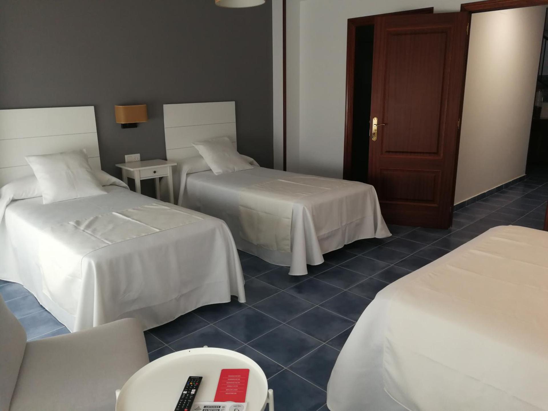 HOSTAL CASA JULIO - Auto Check-in