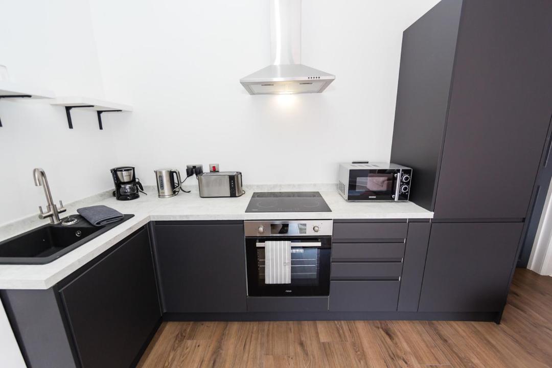 Coastline Villas - Heart of Redcar 1 & 2 Bed New Apartments, ideal for contractors and holidayers