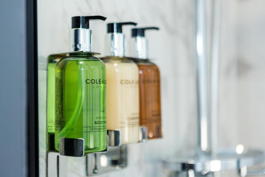 Coastline Villas - Heart of Redcar 1 & 2 Bed New Apartments, ideal for contractors and holidayers