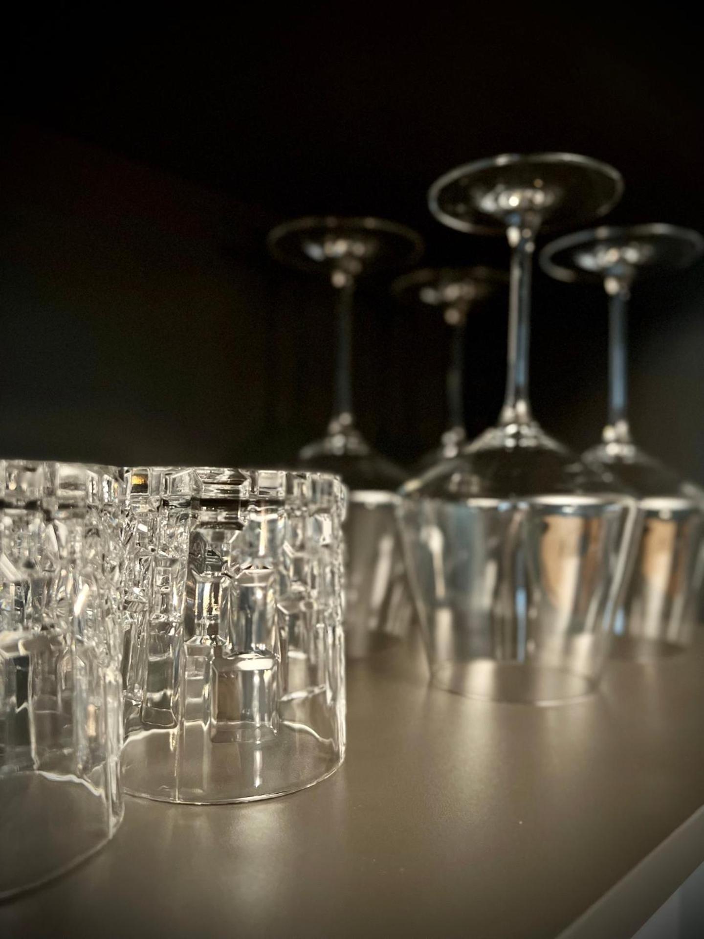 H-85 SUITES LEVEL 2/4