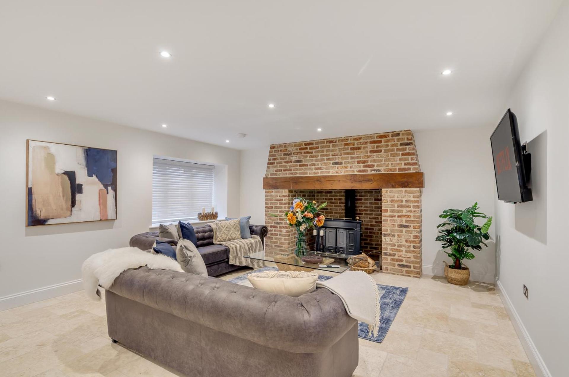 Communal lounge/ TV room