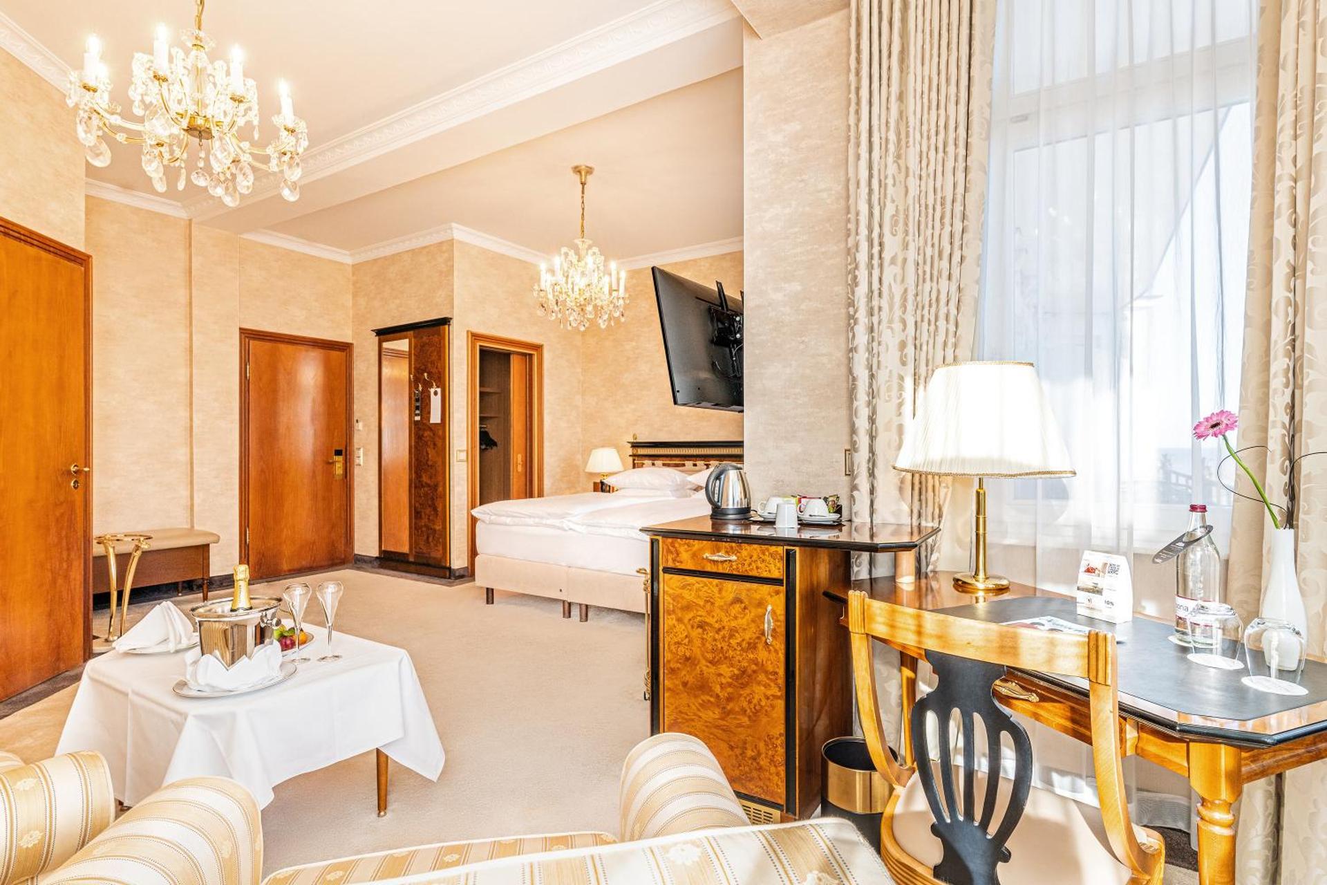 Photo of the whole room