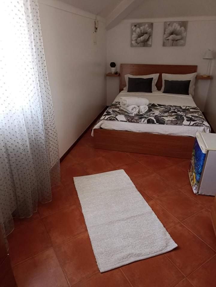 Dobbeltværelse med eget badeværelse