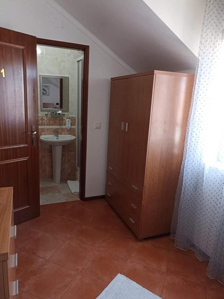 Dobbeltværelse med eget badeværelse