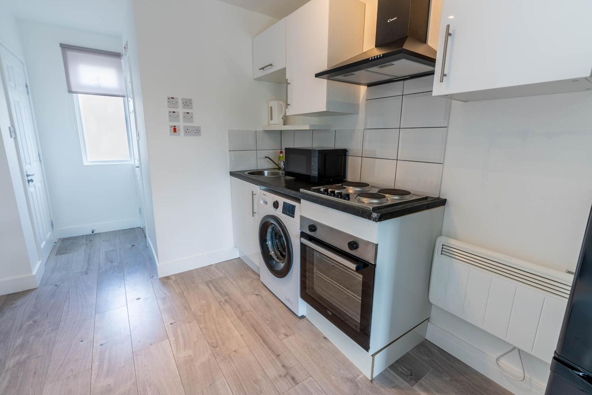 Flat 04 Studio flat close to Aylesbury town and Station Free Parking