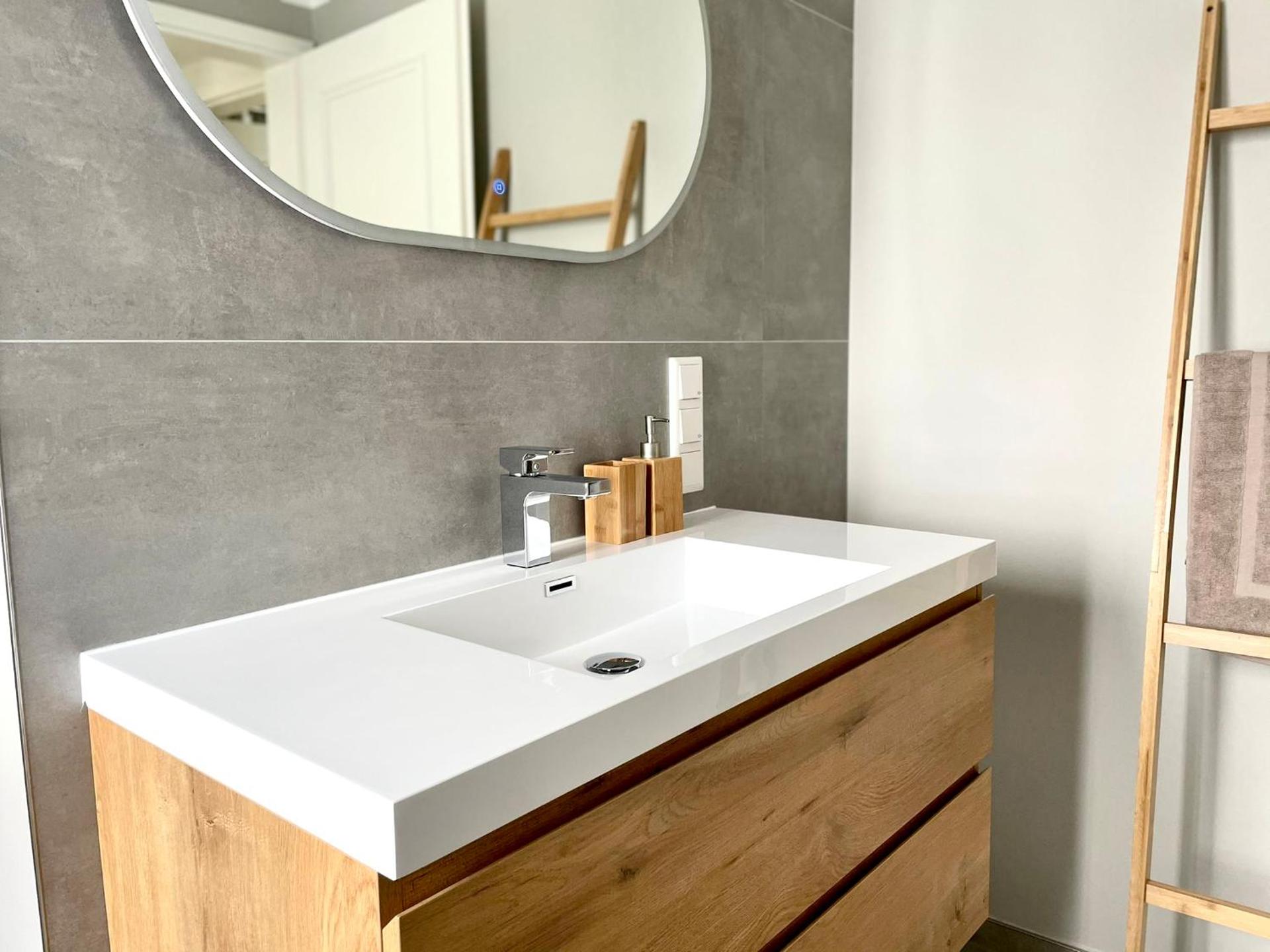 WEINHOF Winningen Traumwohnung im „La Mosel•