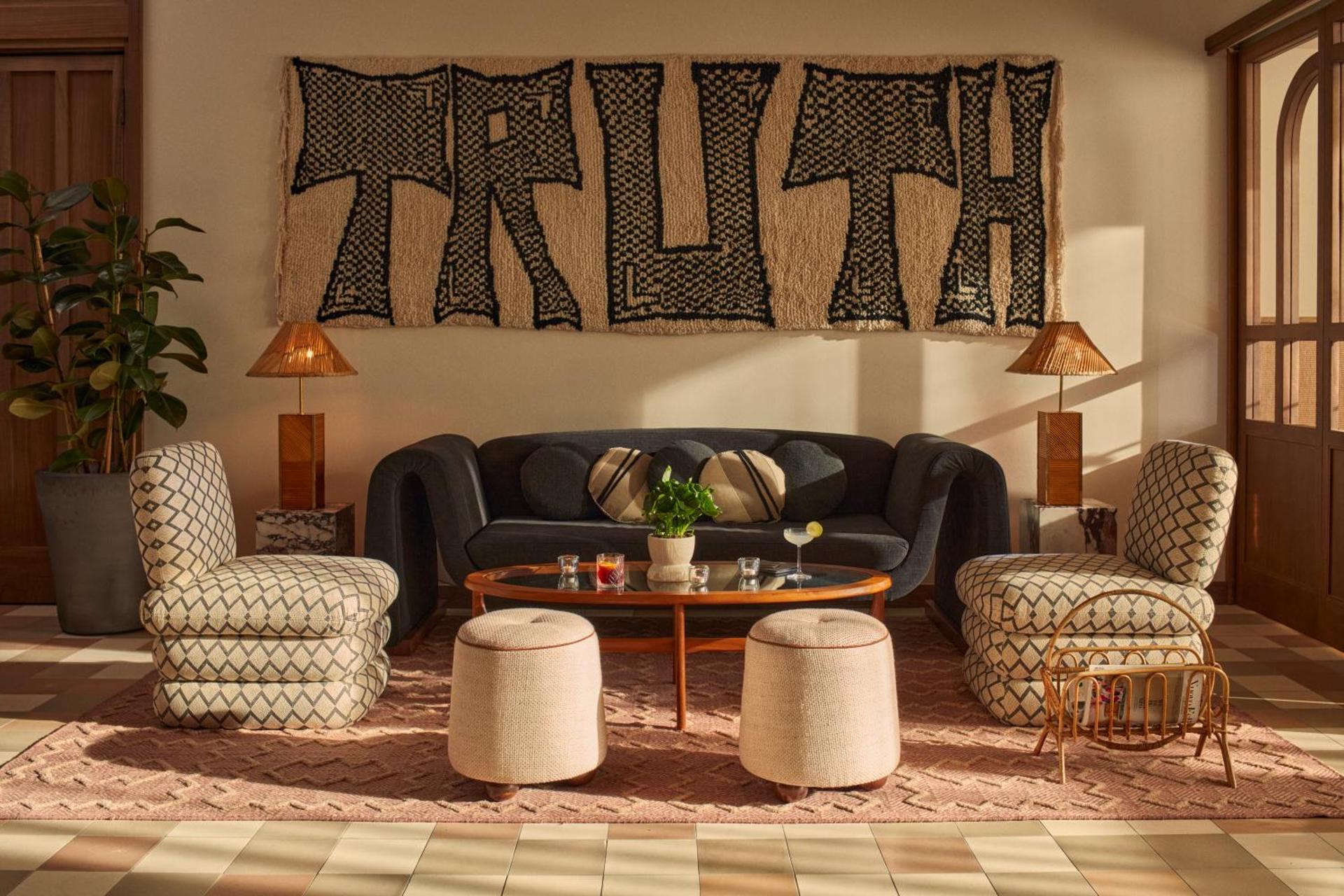 Meeting/conference room