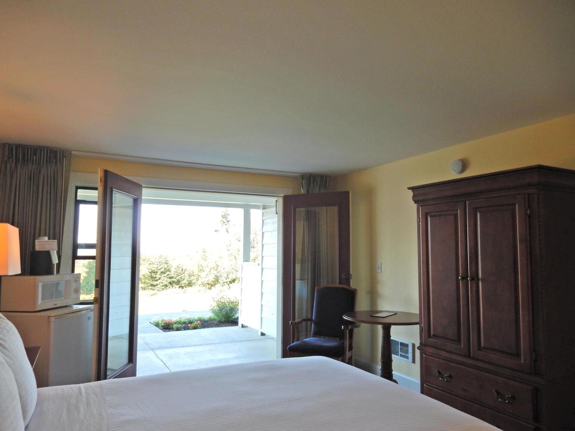 Queen Room with Sea View