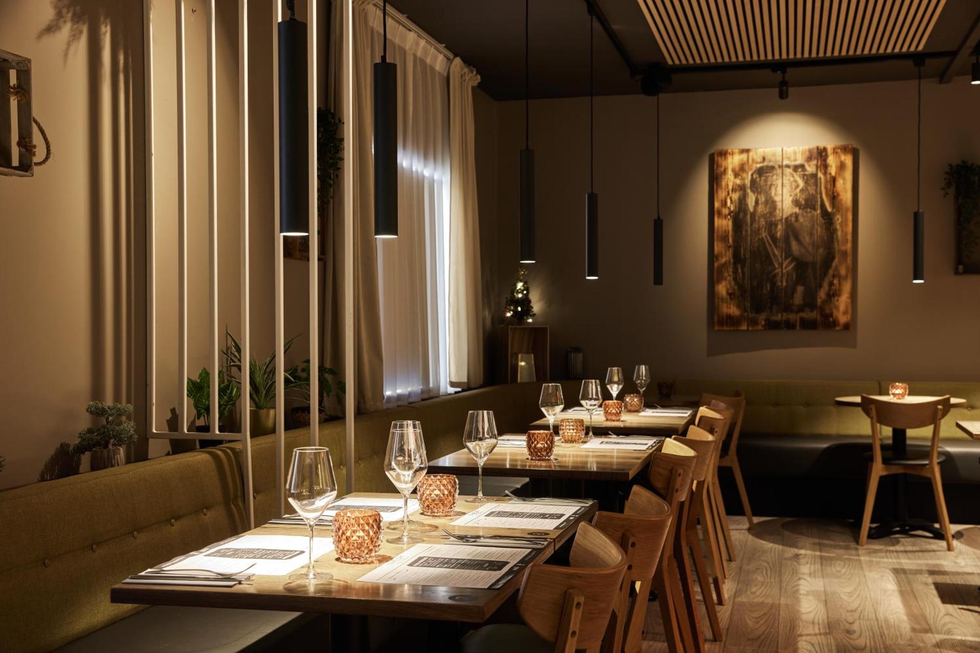 Restaurant/places to eat