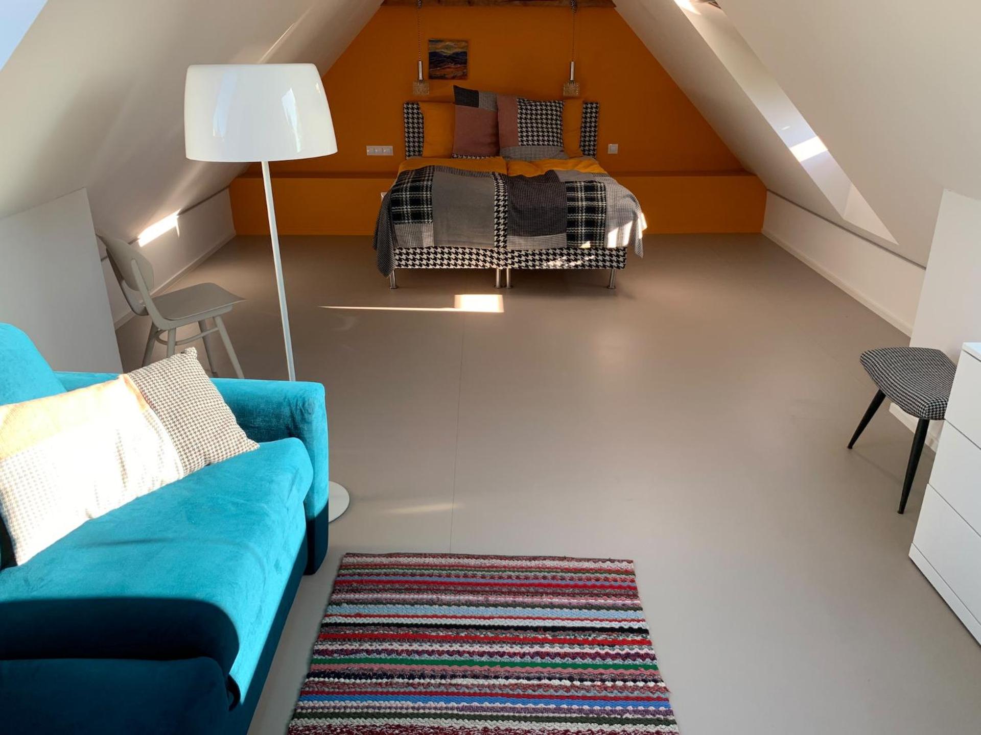 Photo of the whole room