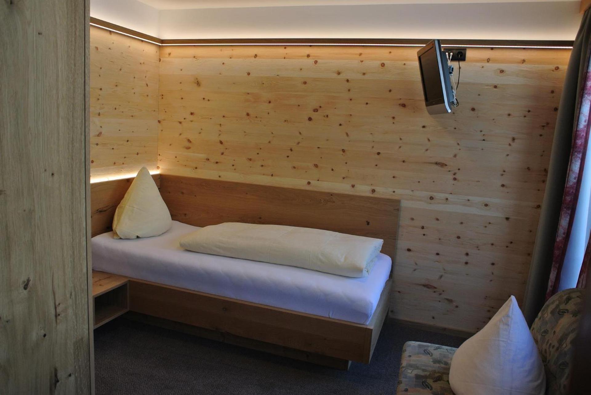 Single Room with Shower