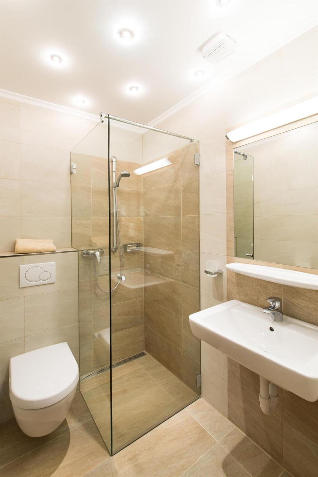 Standard Triple Room with Shower