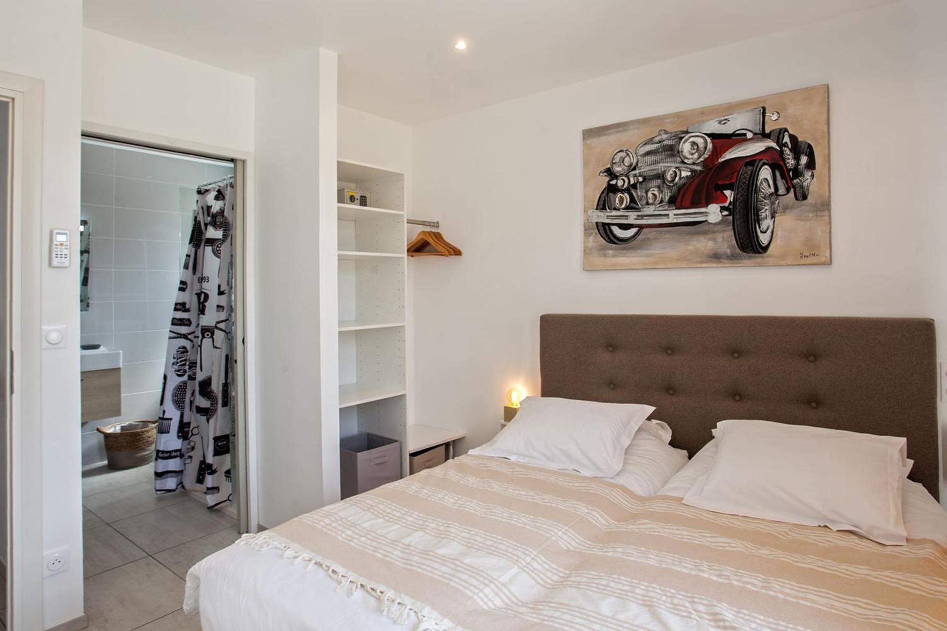 apart Levante shared swimming pool bbq