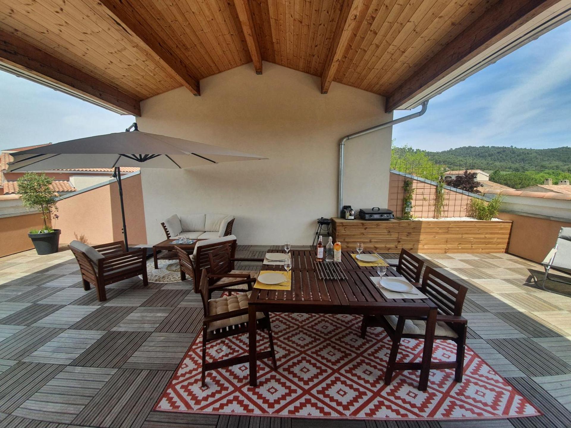 Terrasse 130m2 panoramique avec Climatisation Piscine - 3 chambres