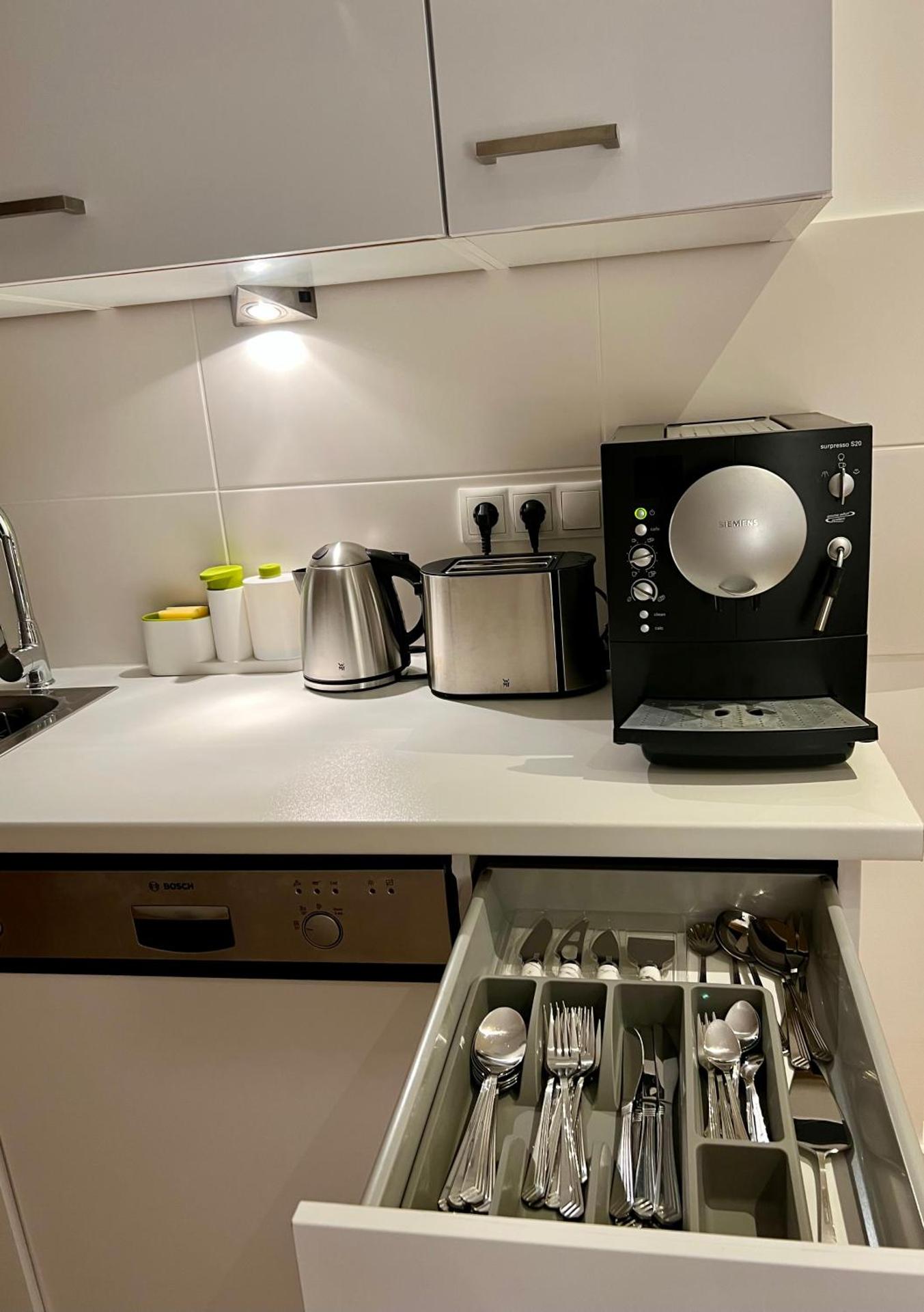 Coffee/tea facilities