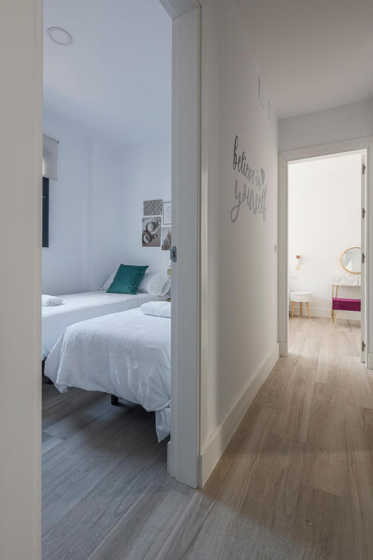 Family HOME SUITS Encantos de Sevilla