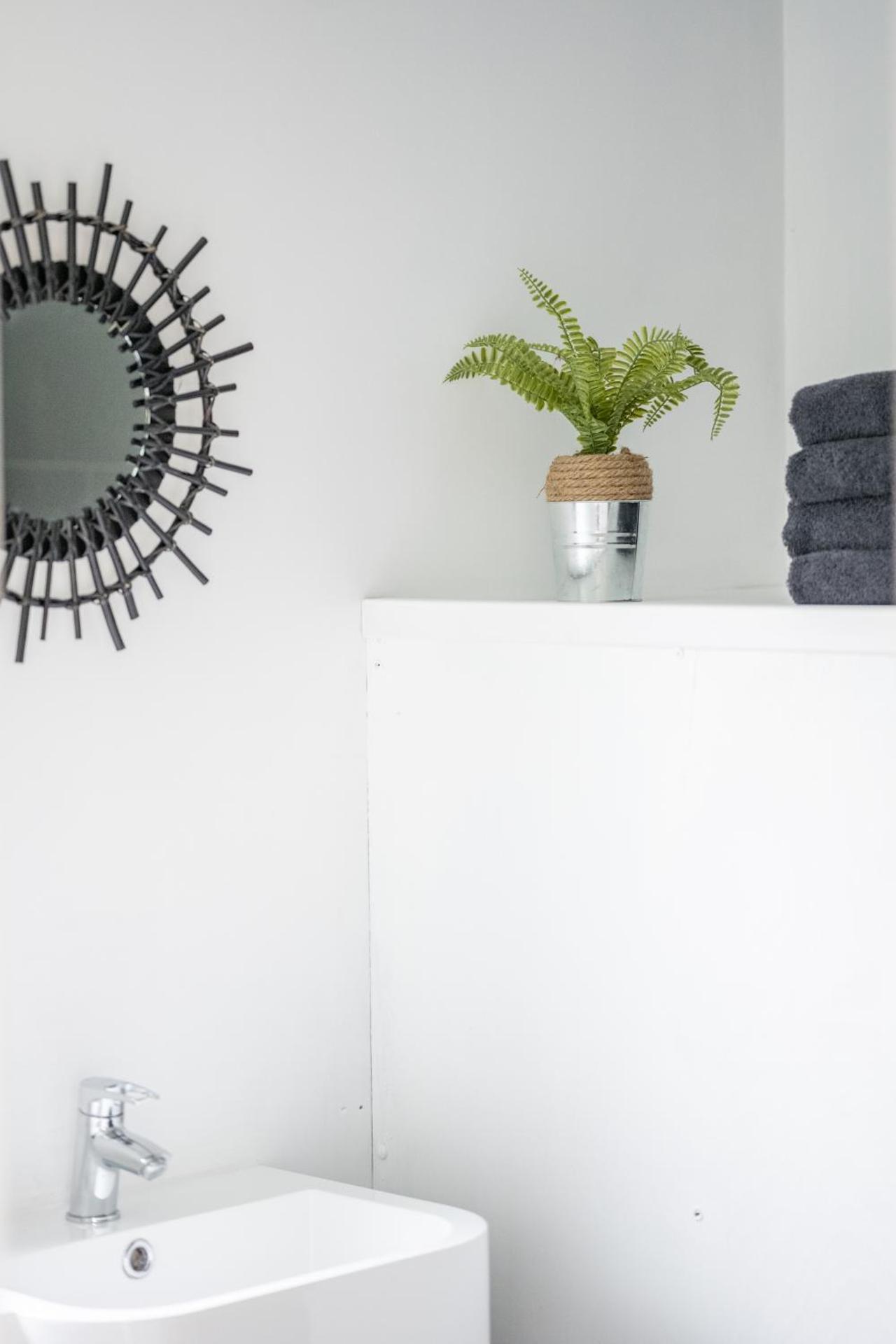 The Jolly Lodge-Sea Views-Free Parking