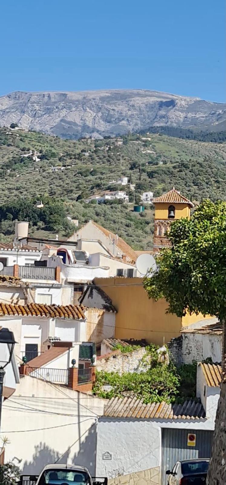 Cheerful one bedroom townhouse with patio Archez