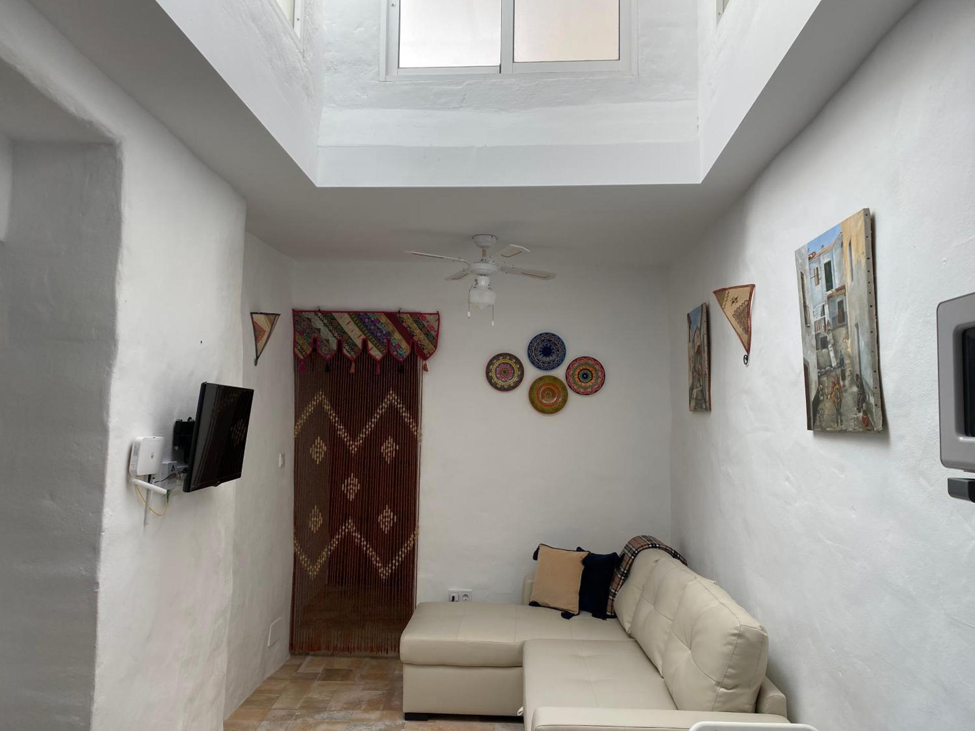 Cheerful one bedroom townhouse with patio Archez