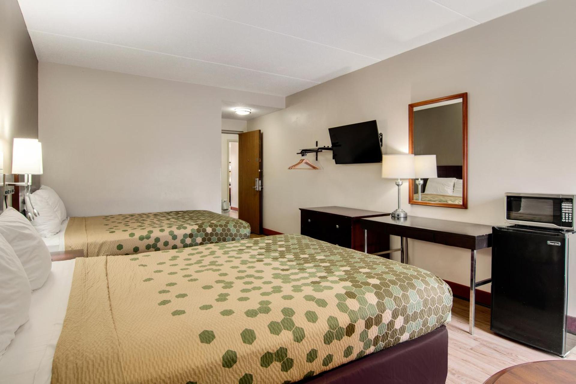 Queen Room with Two Queen Beds - Non-Smoking