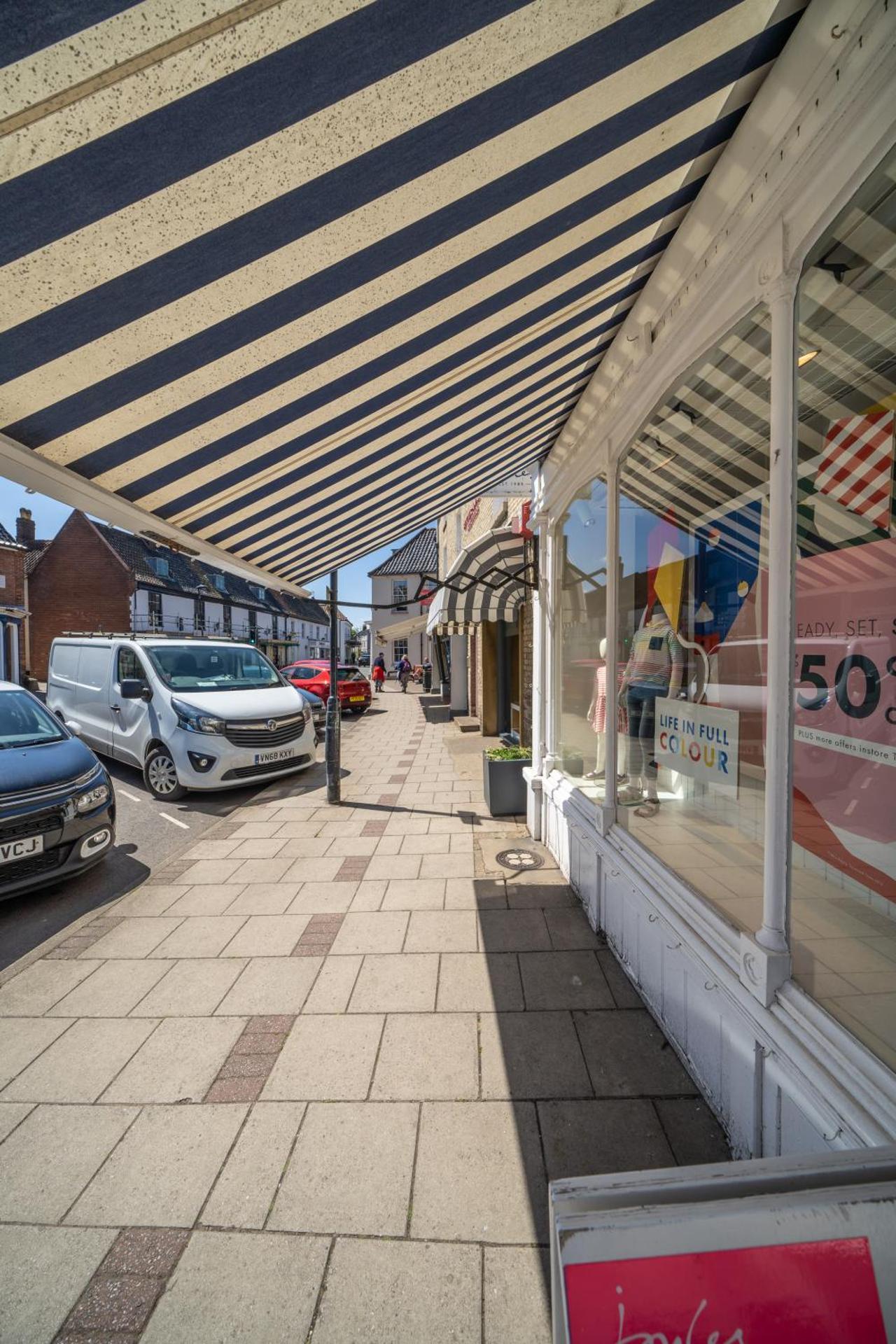 'The Retreat' - Stylish one bedroom apartment in Holt, Norfolk