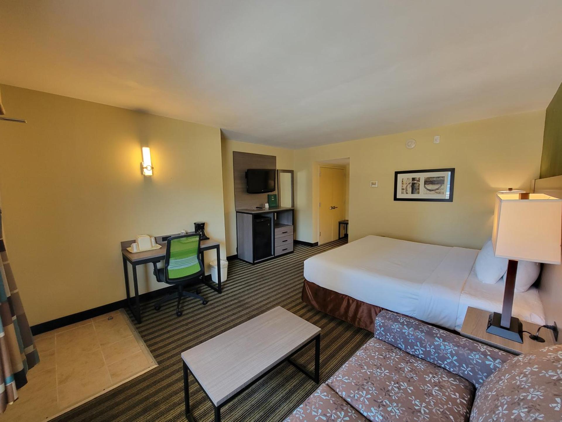 Photo of the whole room