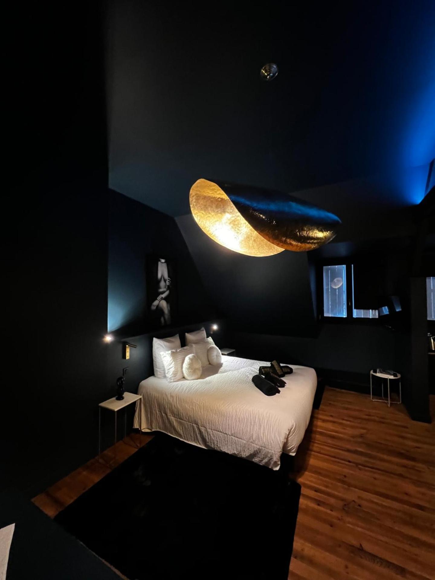 LA SUITE ISAHORA. Les Locations ISAHORA c'est aussi plusieurs appart' de Standing à 2 pas du Château d'Eu, des Falaises du Tréport, de MERS les Bains et Aux portes de la BAIE DE SOMME