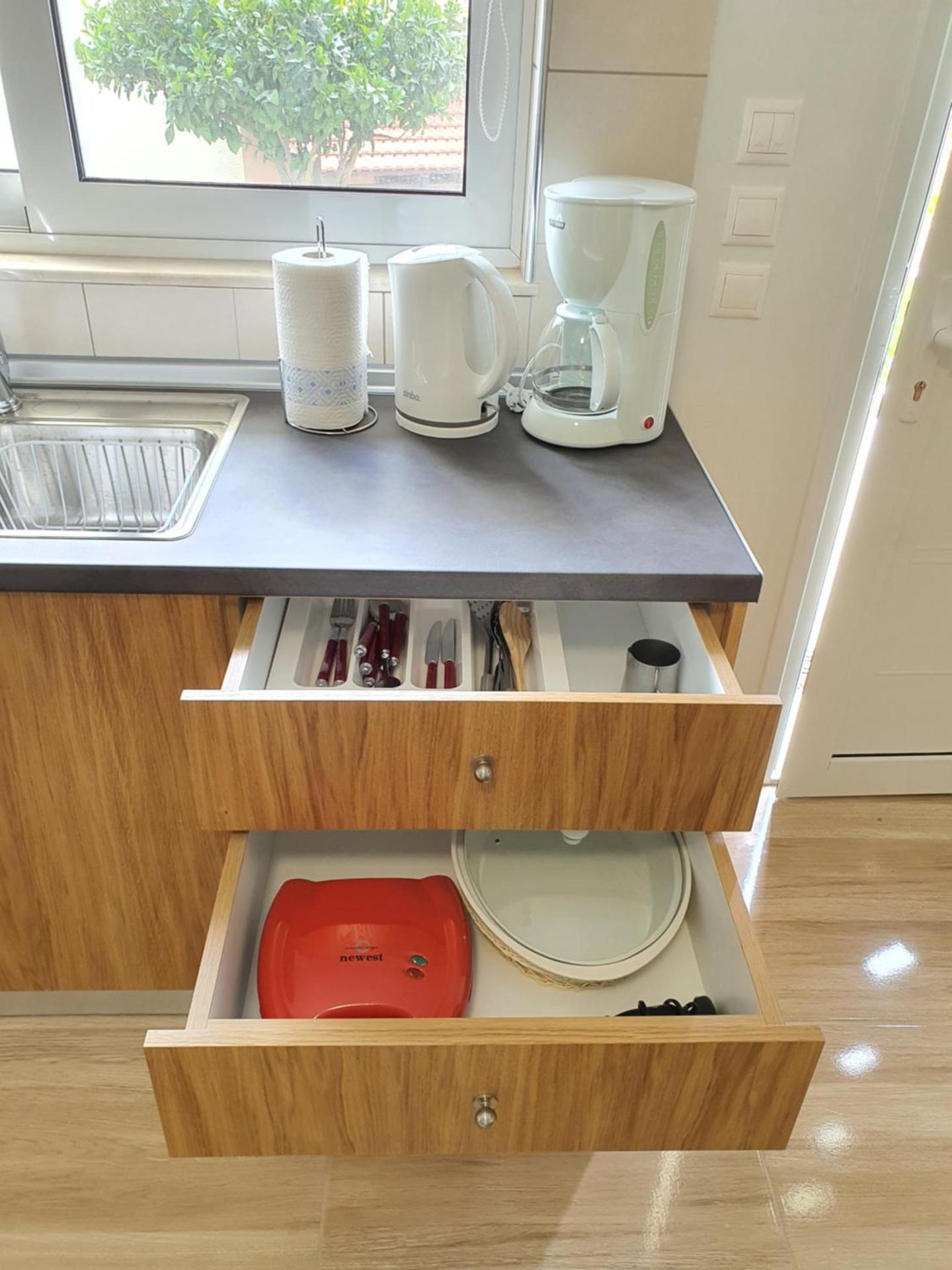 Perama View Apartments