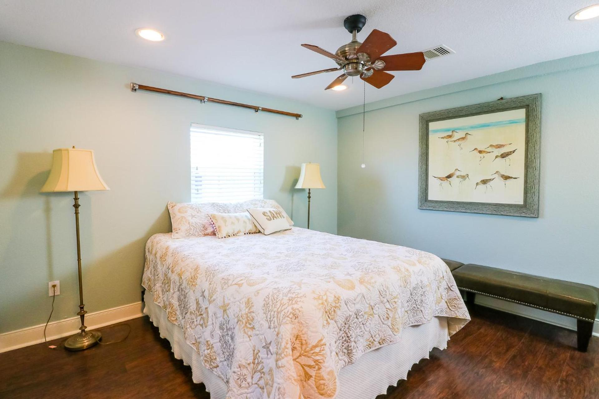 PERFECT location spacious yard coffee bar at this lovely beach home