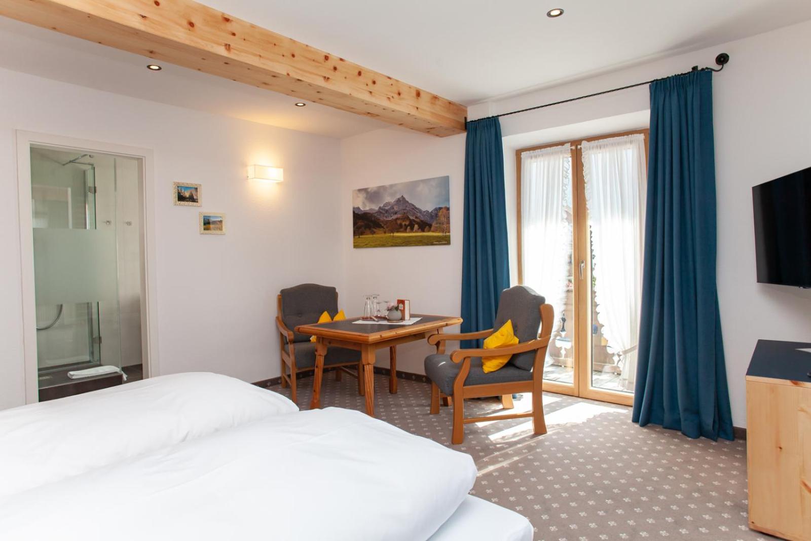 Photo of the whole room