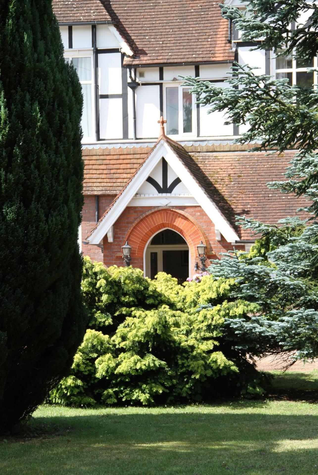 Facade/entrance