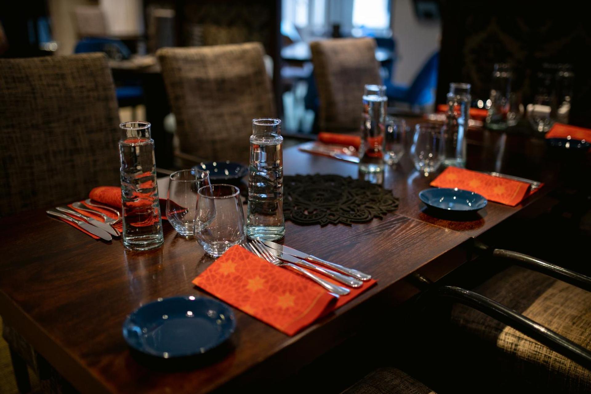 Restaurant/places to eat