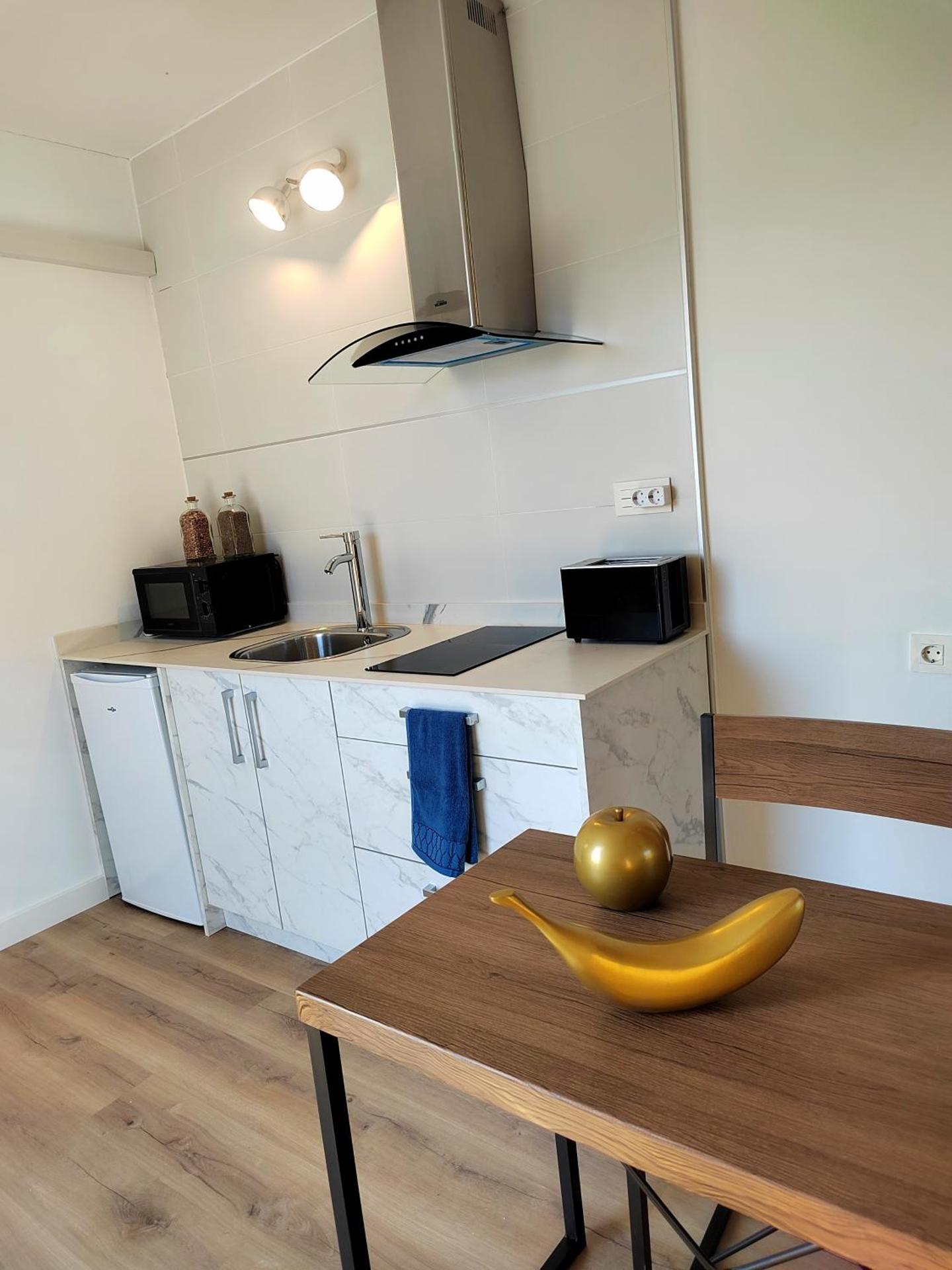 Kitchen or kitchenette