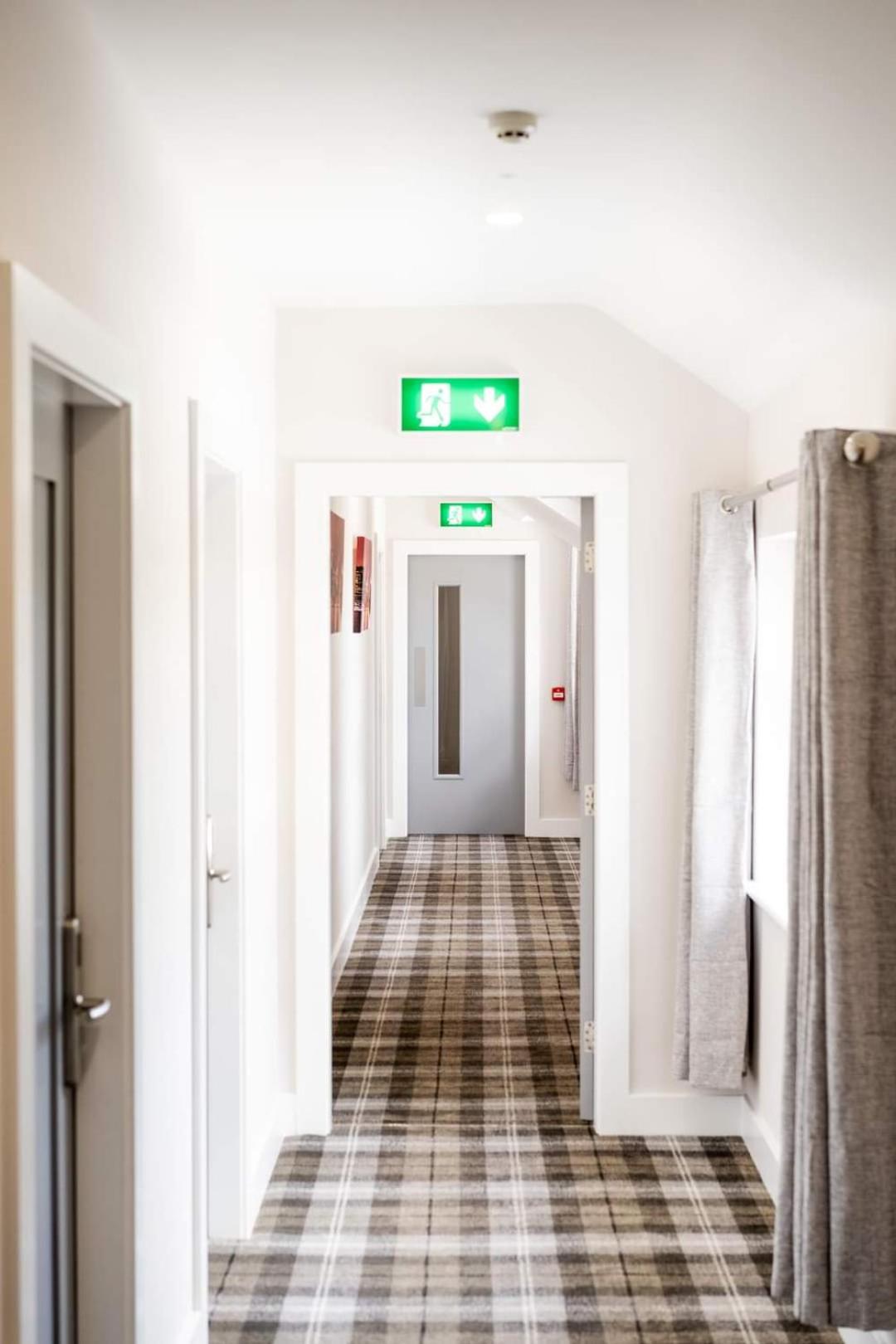 Bridge Inn Studio Apartments