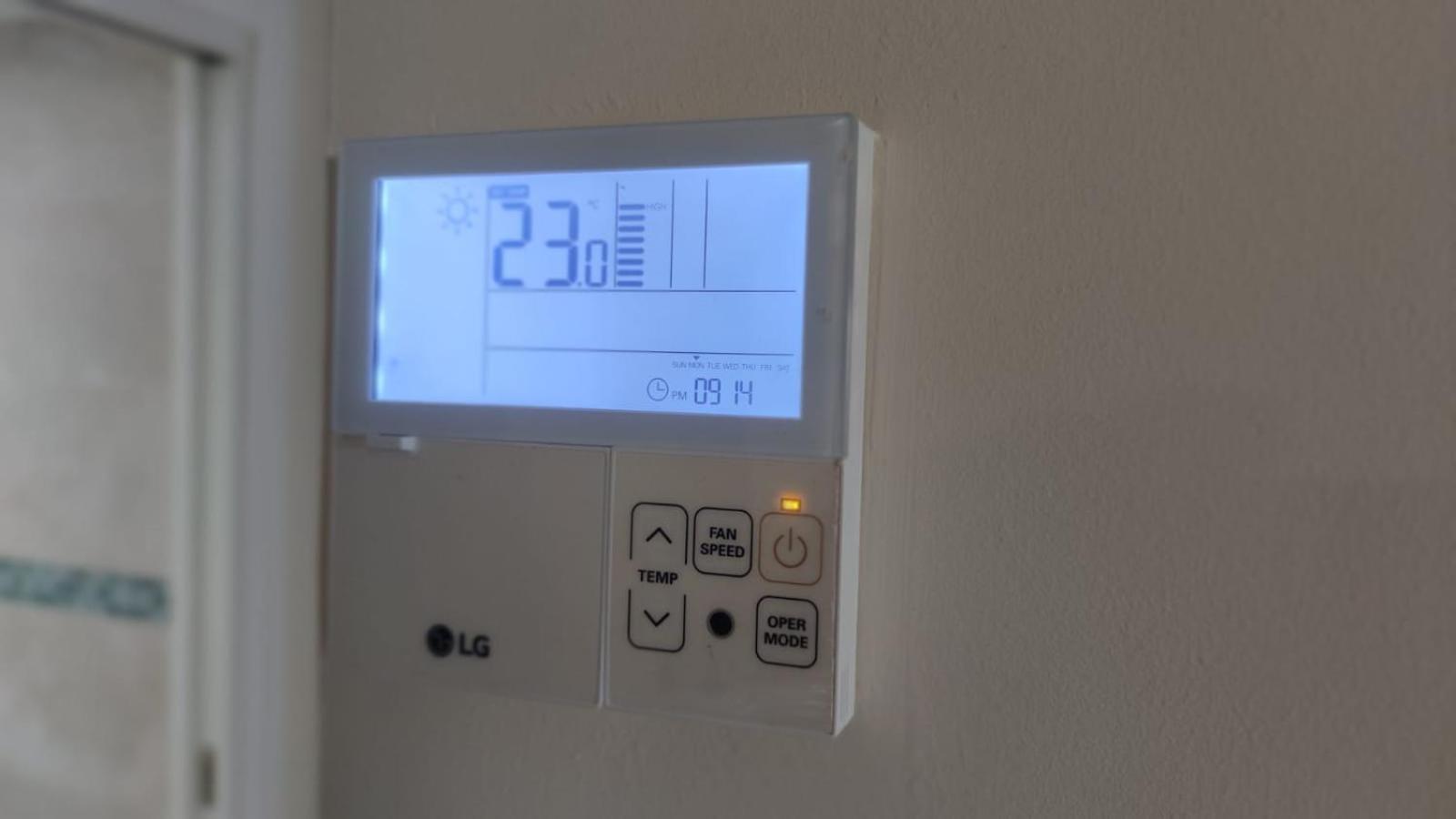 Coqueto apartamento en Puerto Marina con piscina