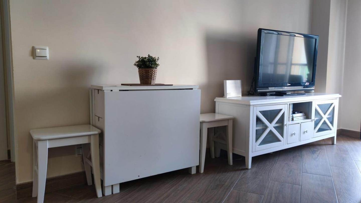 Coqueto apartamento en Puerto Marina con piscina