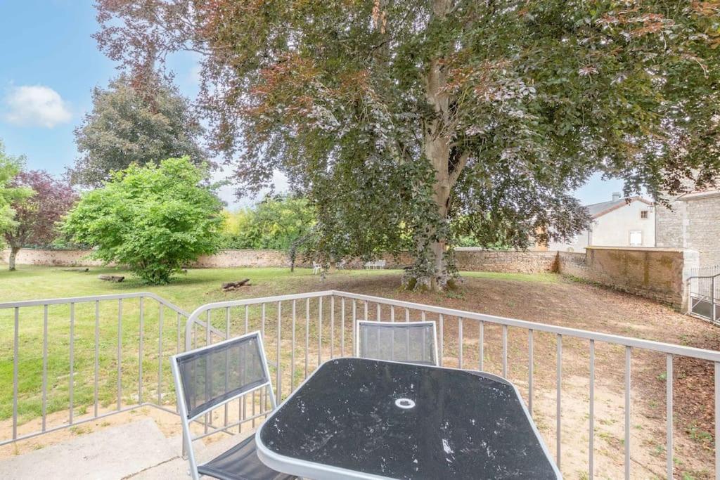 CABANA & Le Gîte de la Tour - Proche Mâcon Nord