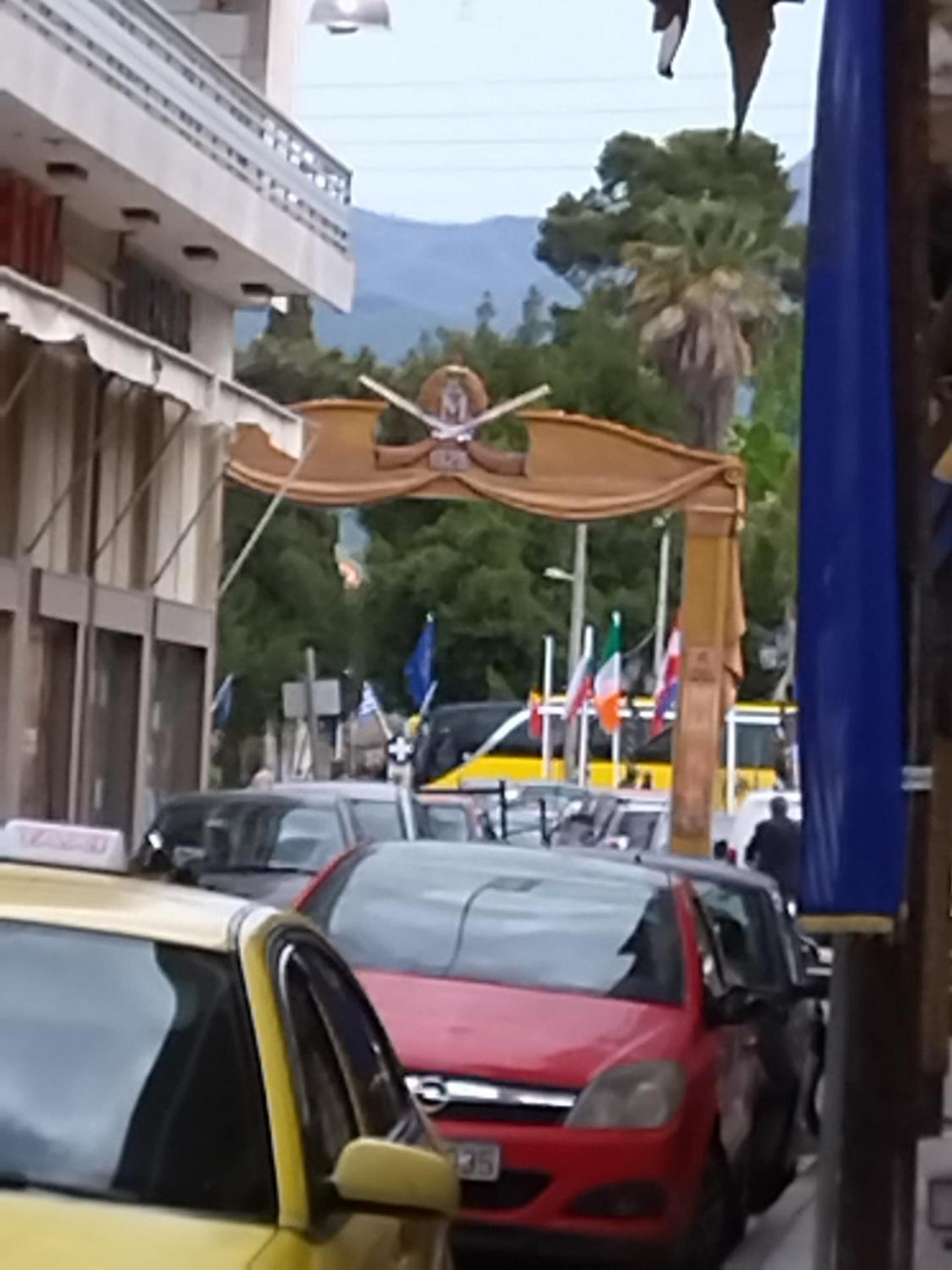 Ρήγας: Όμορφα στο Μεσολόγγι, Διαμέρισμα Β2