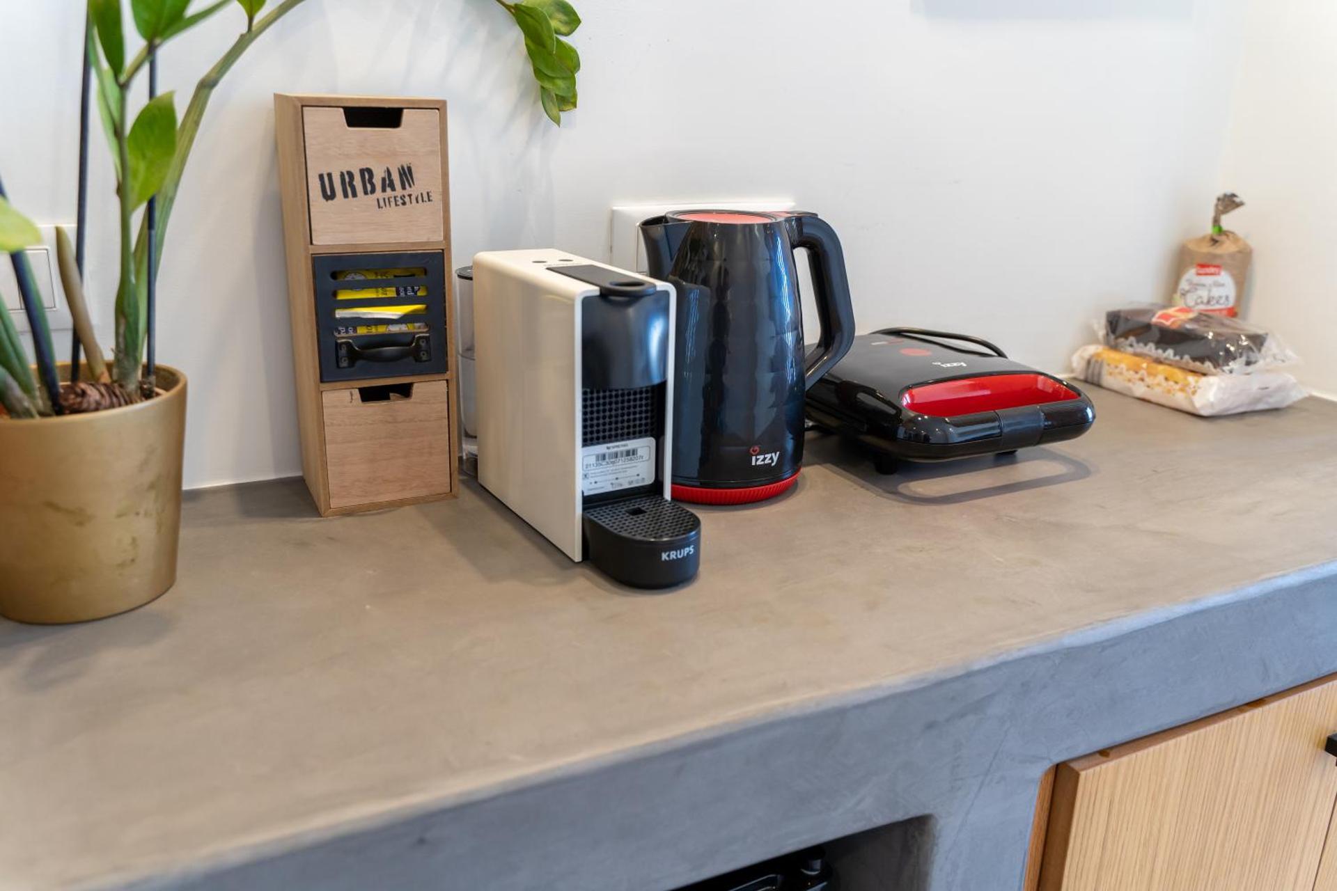 Coffee/tea facilities