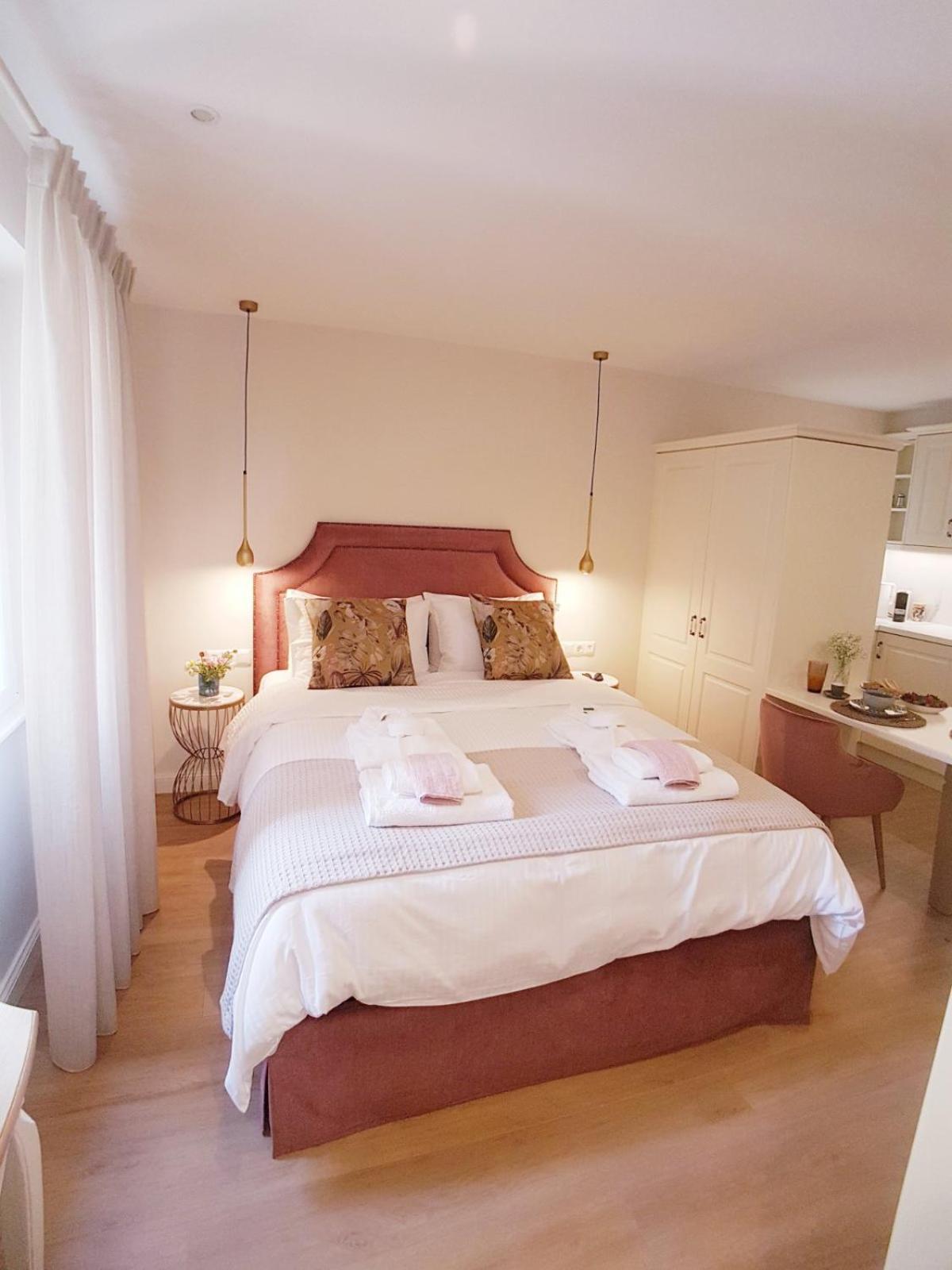 Sole e Luna Studio · Corfu Old Town