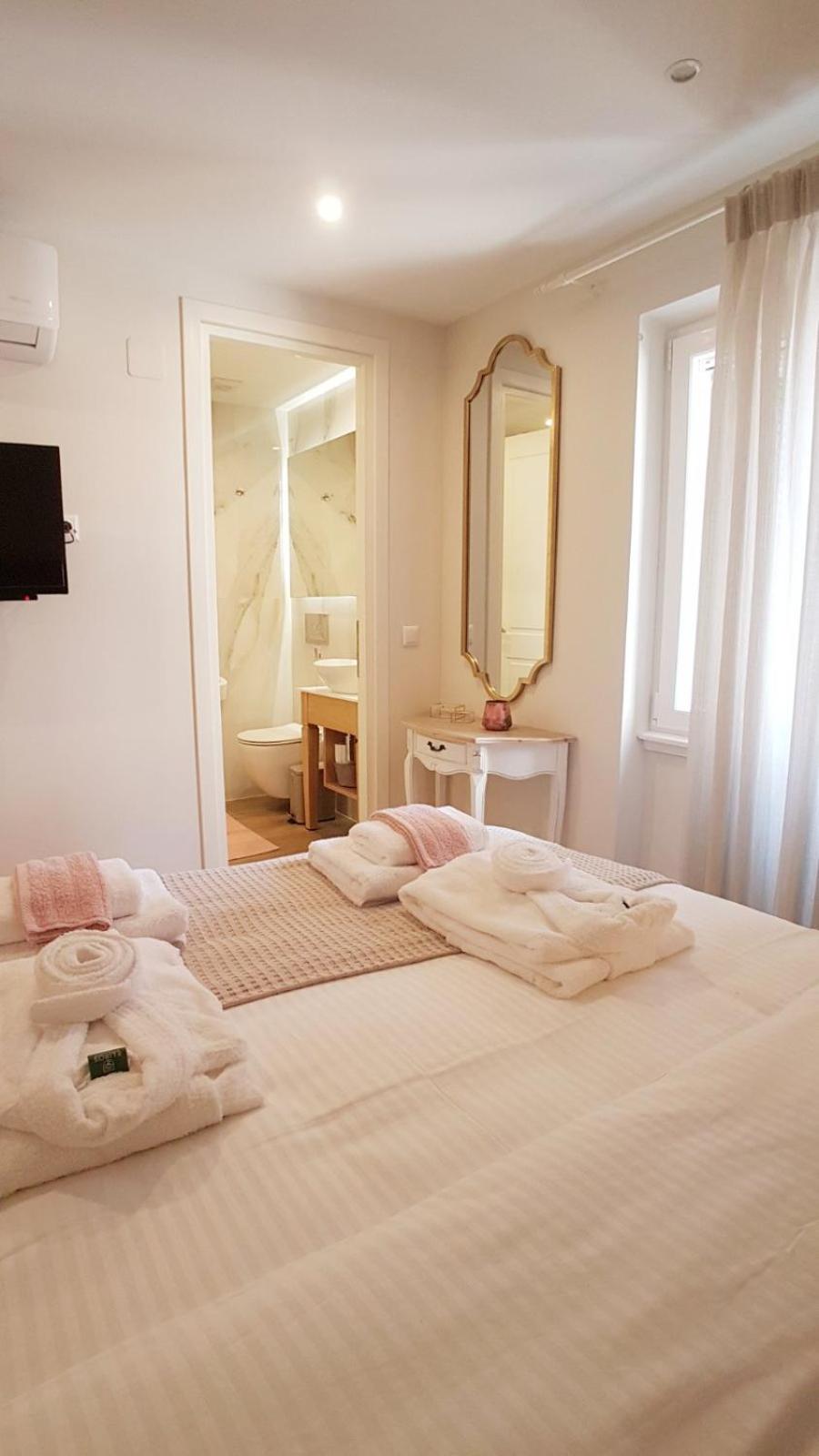 Sole e Luna Studio · Corfu Old Town