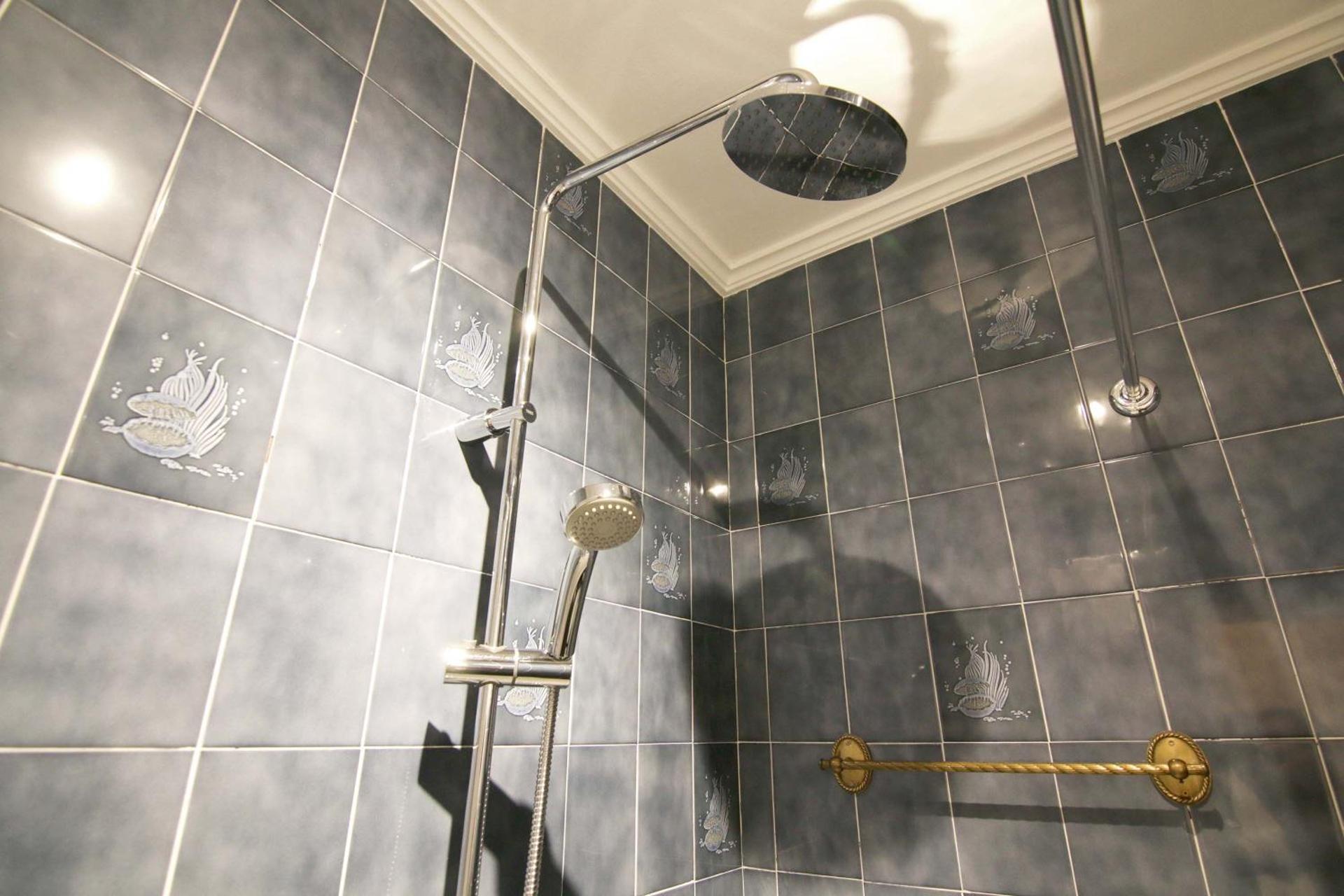 Piso con vistas a la playa de Laredo - APARTAMENTO BELLAVISTA